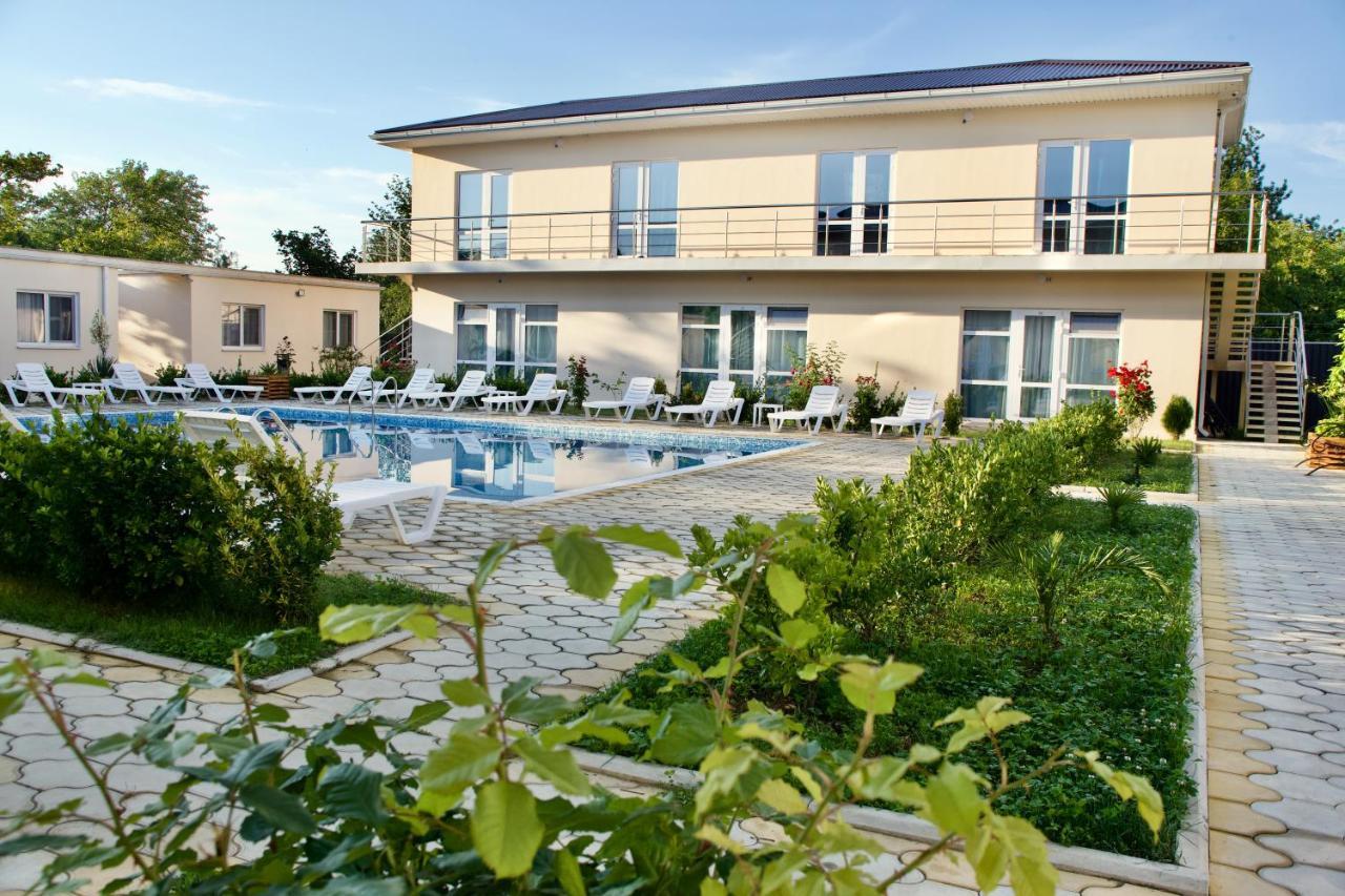 Family Resort Bambora Goudaouta Extérieur photo